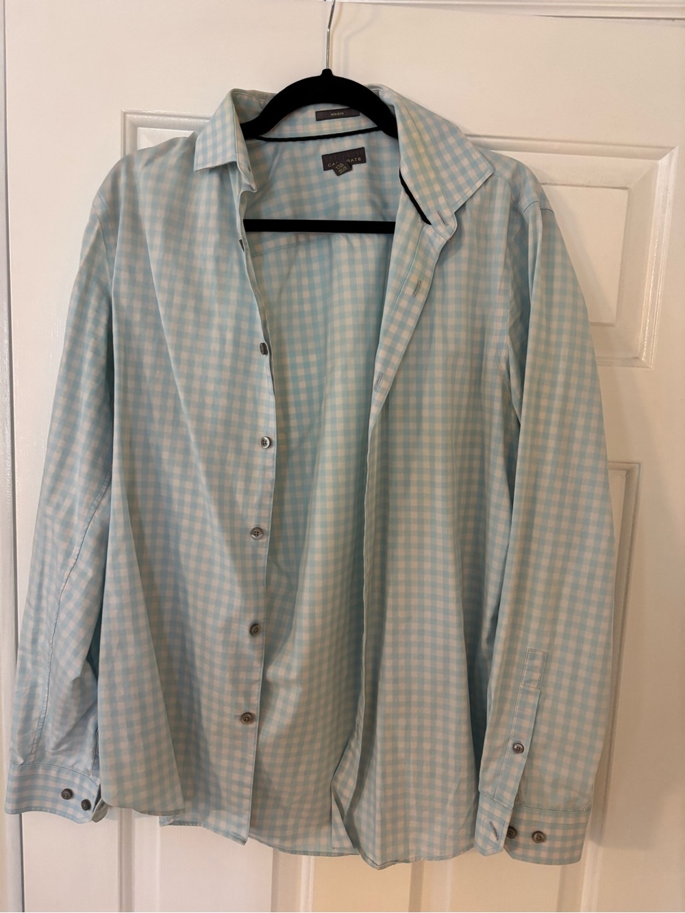 Calibrate Men's Light Blue Gingham Button-Up Shirt